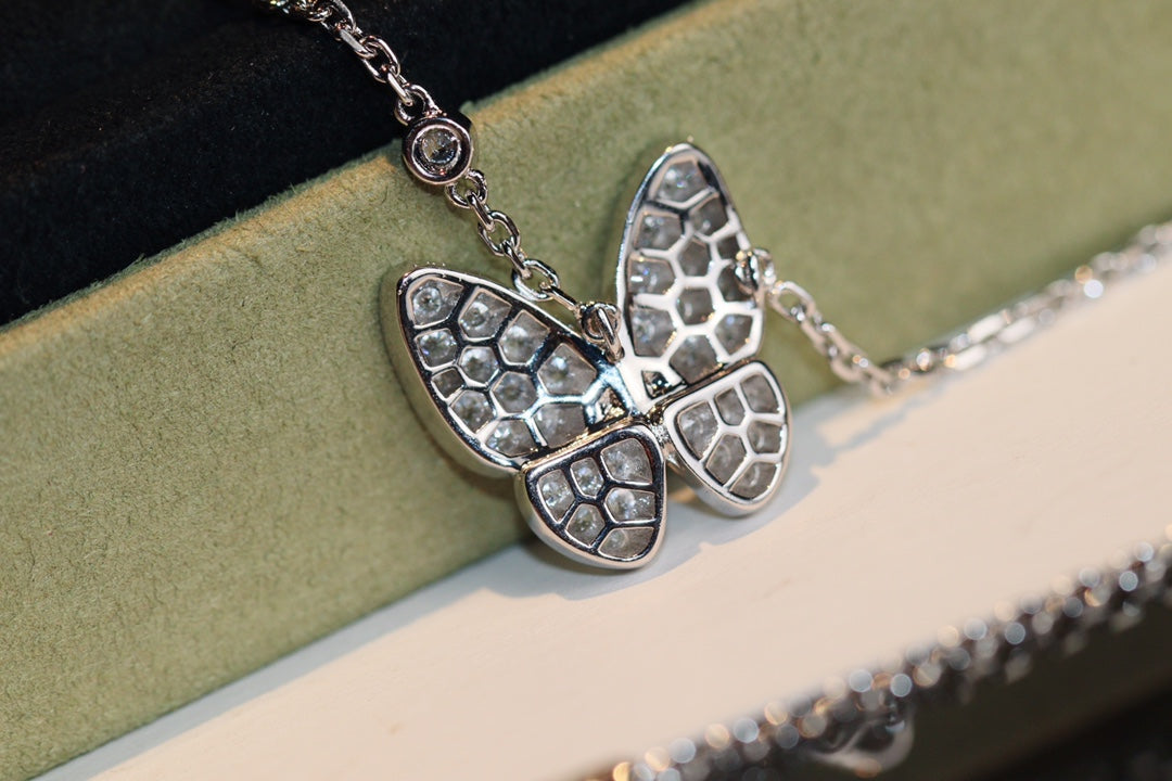 [Avelora Jewelry ]BUTTERFLY DIAMOND NECKLACE