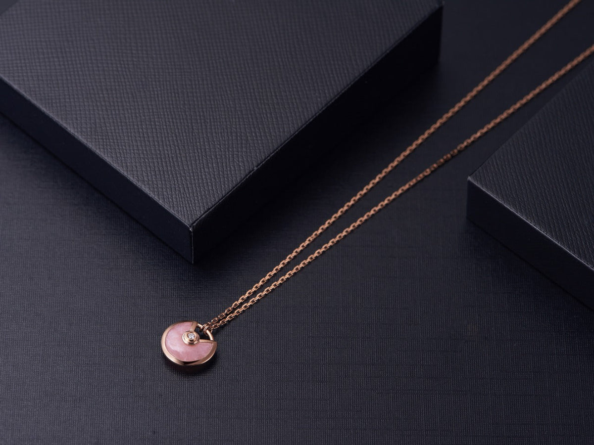 [Avelora Jewelry ]AMULETTE ROSE GOLD PINK MOP NECKLACE