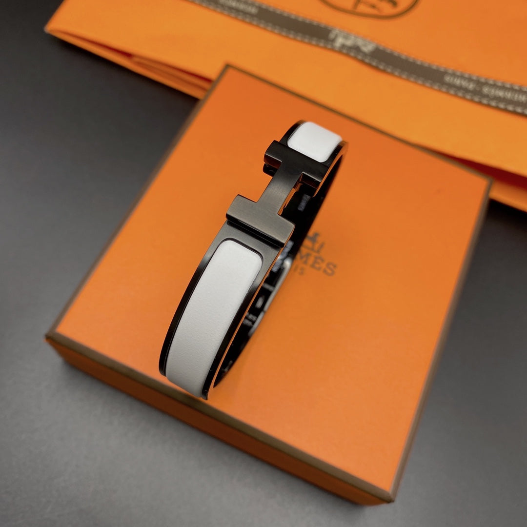 [Avelora]H BRACELET 12MM BLACK WHITE CERAMIC