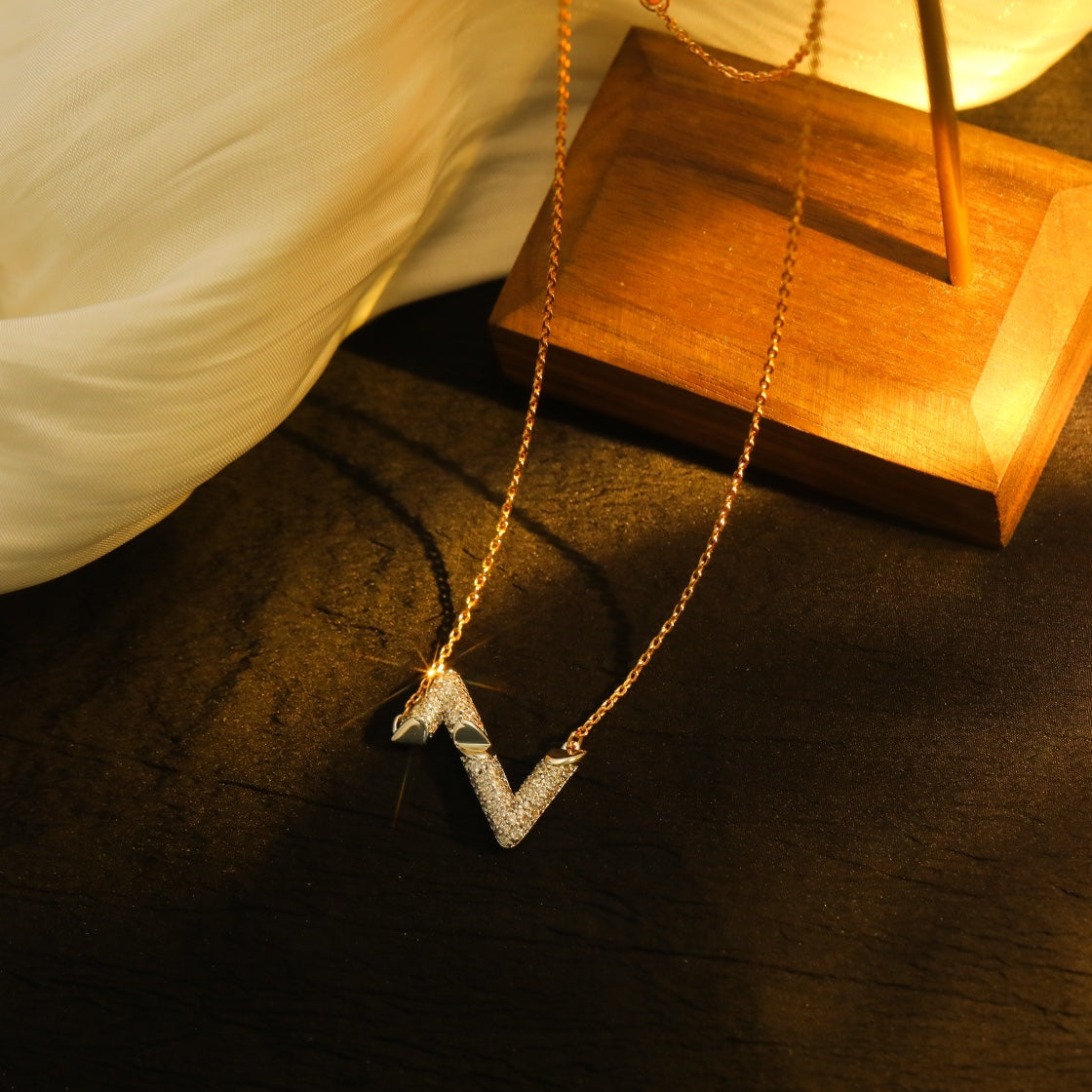 [Avelora]VOLT SILVER DIAMOND PEDANT NECKLACE
