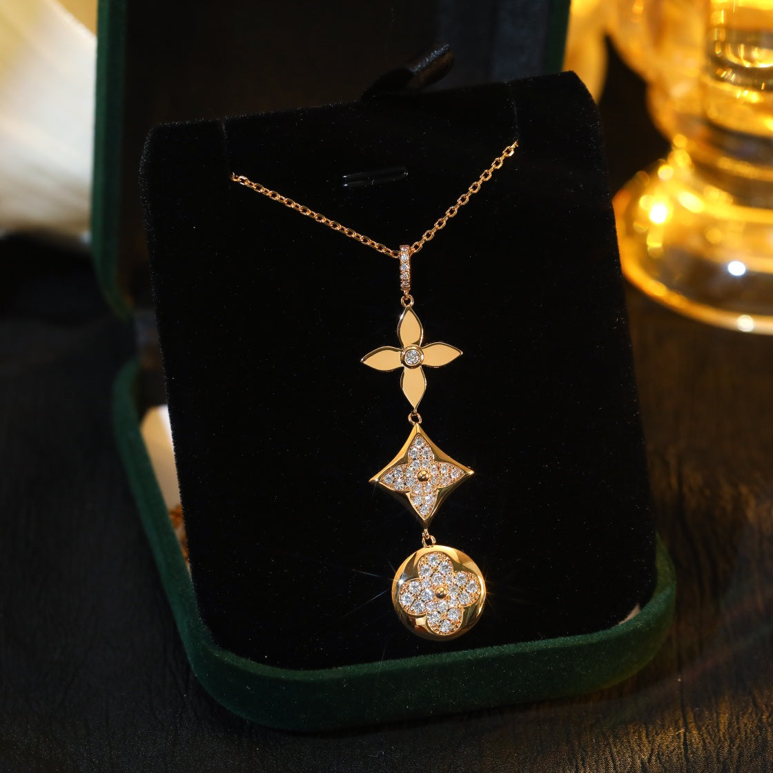 [Avelora Jewelry ]STAR AND SUN DIAMOND PINK GOLD NECKLACE