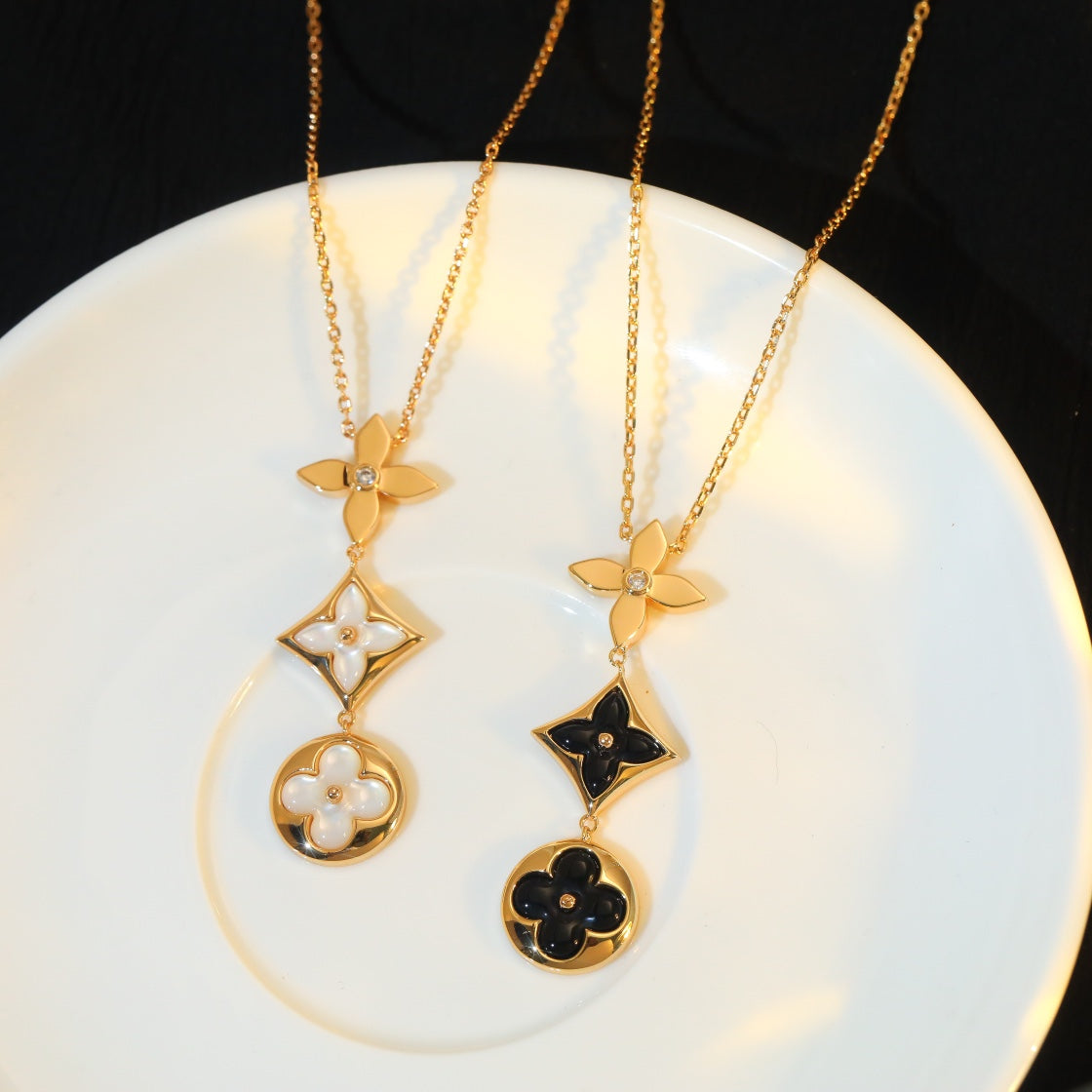 [Avelora]STAR AND SUN ONYX ROSE GOLD NECKLACE