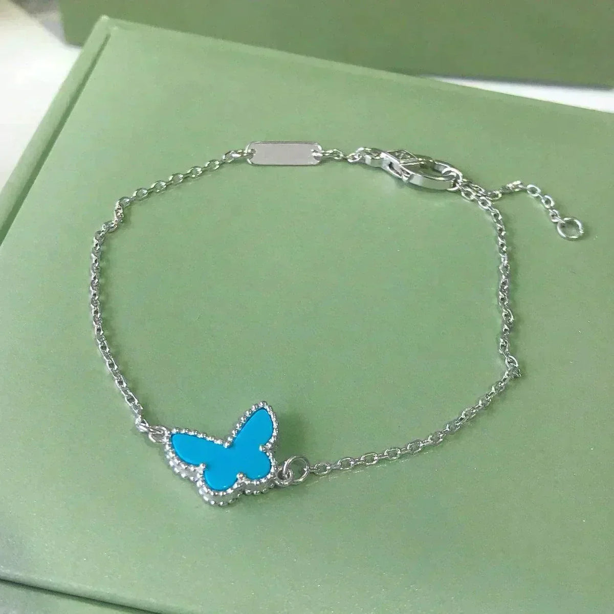 [Avelora Jewelry ]BUTTERFLY TURQUOISE BUTTERFLY BRACELET SILVER