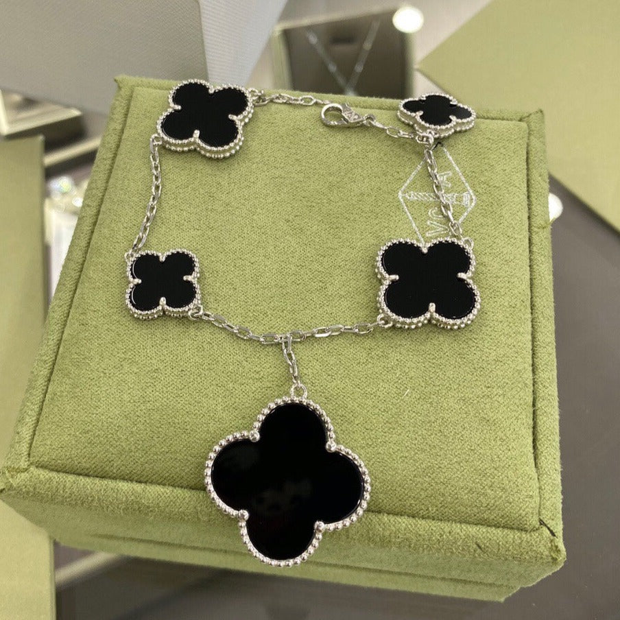 [Avelora Jewelry ]CLOVER 5 MOTIFS SIVLER ONYX BRACELET