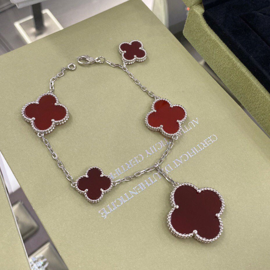 [Avelora Jewelry ]CLOVER 5 MOTIFS SIVLER CARNELIAN BRACELET
