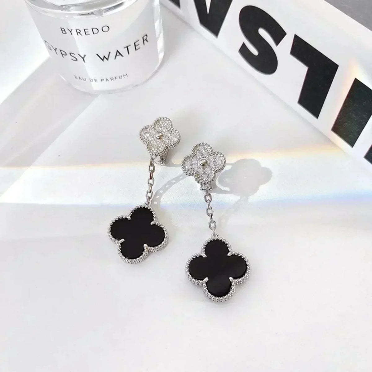 [Avelora Jewelry ]CLOVER 2 MOTIFS  DIAMOND ONYX EARRINGS SILVER