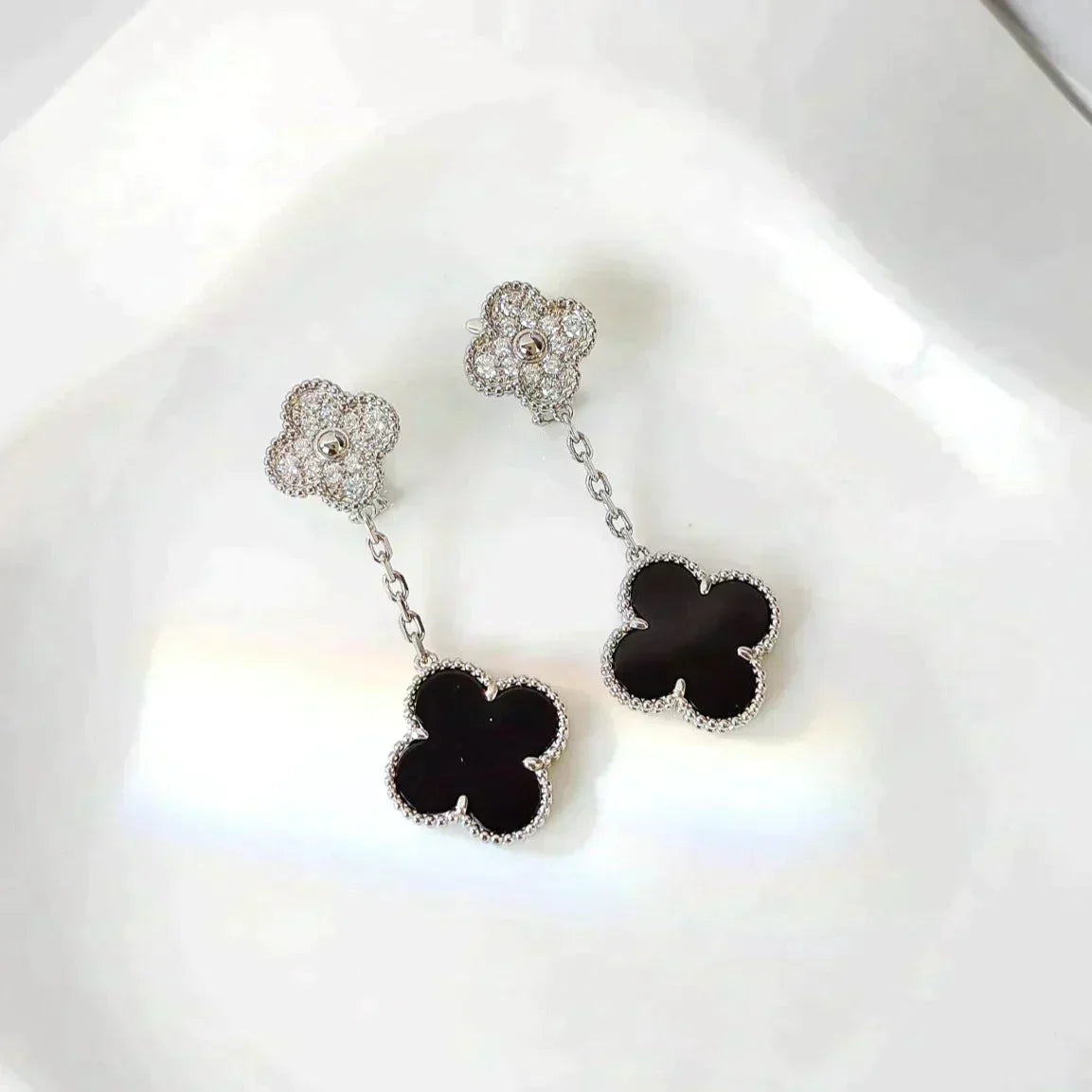 [Avelora Jewelry ]CLOVER 2 MOTIFS  DIAMOND ONYX EARRINGS SILVER