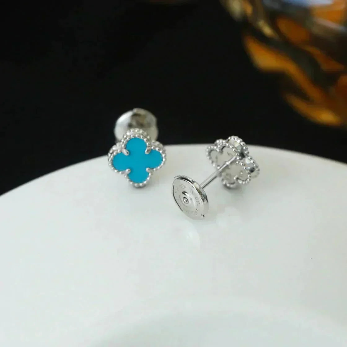 [Avelora Jewelry ]CLOVER MINI 9.5MM ONYX STUD EARRINGS SILVER