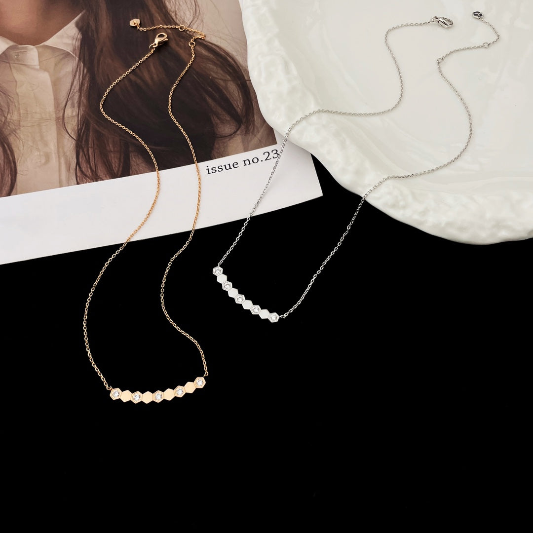 [Avelora]BEE MY LOVE DIAMOND NECKLACE