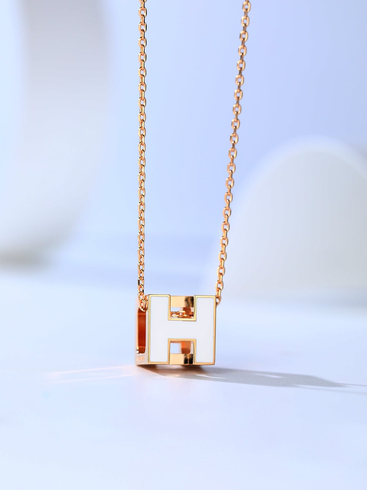 [Avelora]H CAGE ROSE GOLD NECKLACE