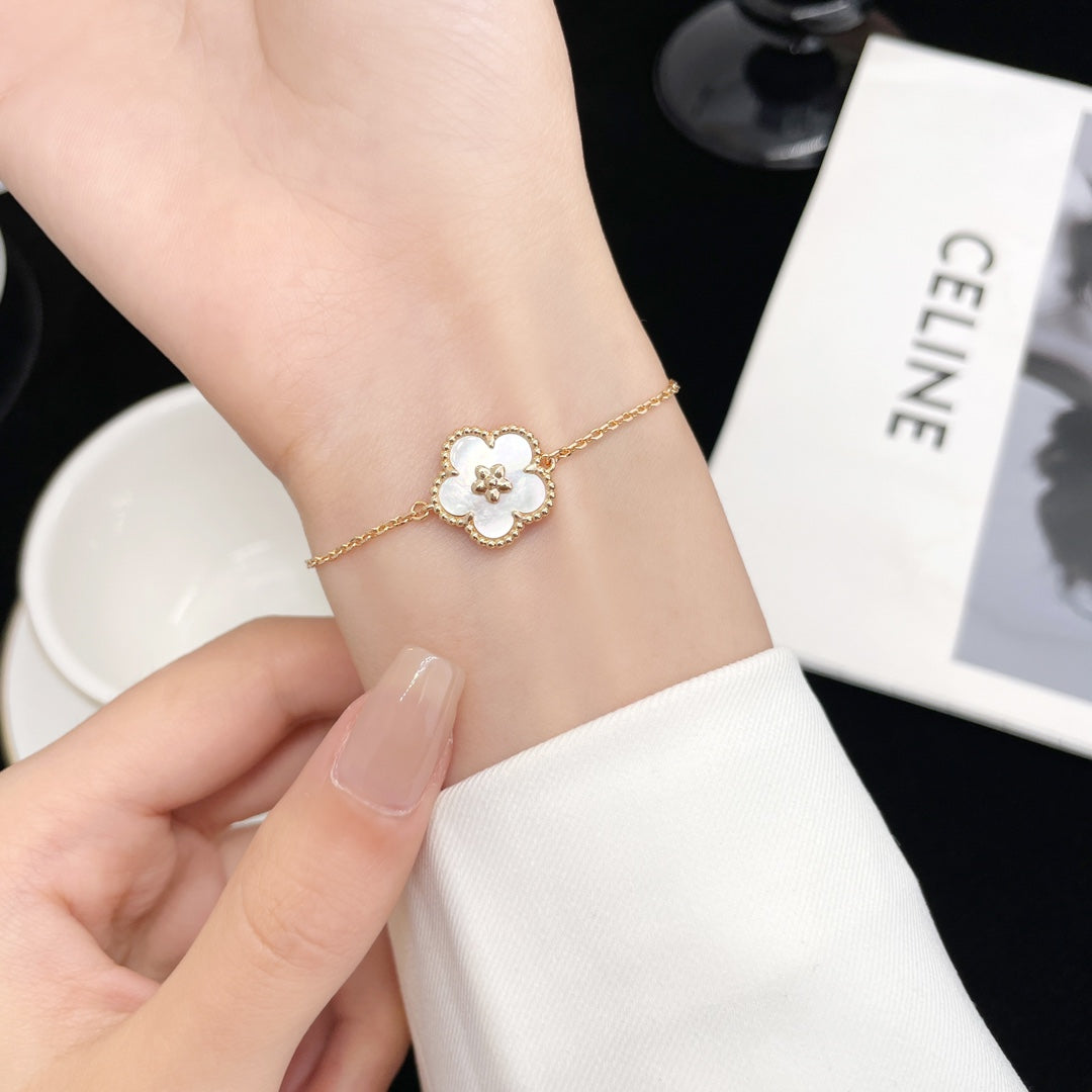 [Avelora Jewelry ]LUCKY SPRING ROSE GOLD MOP BRACELET
