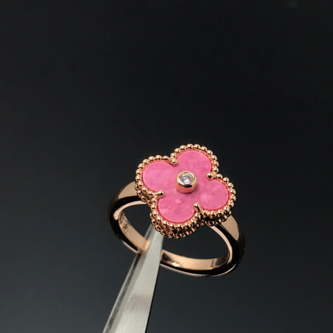 [Avelora Jewelry ]CLOVER RHODONITE ROSE GOLD RING