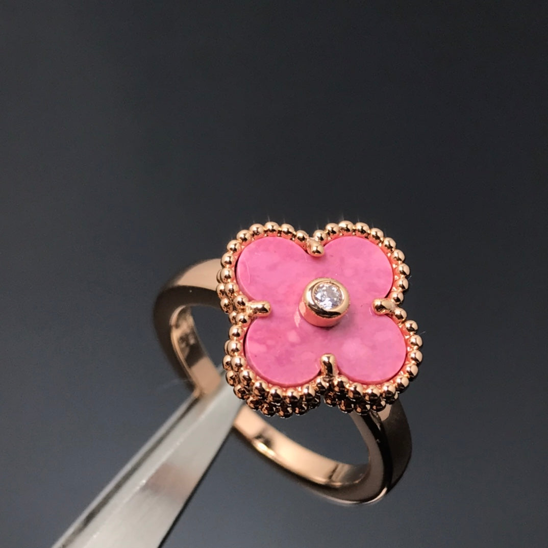 [Avelora Jewelry ]CLOVER RHODONITE ROSE GOLD RING