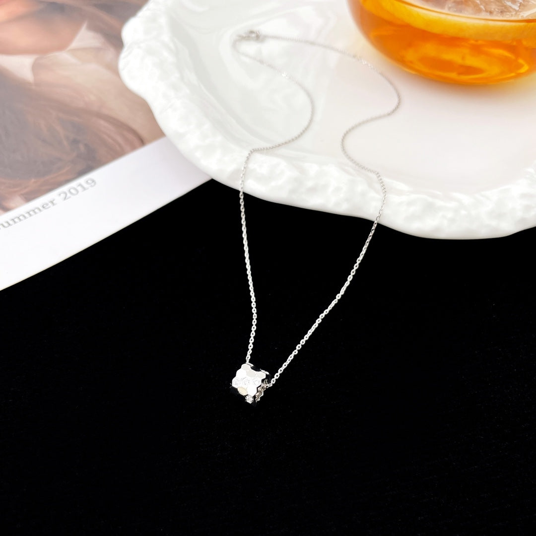[Avelora]BEE MINI PEDANT DIAMOND NECKLACE