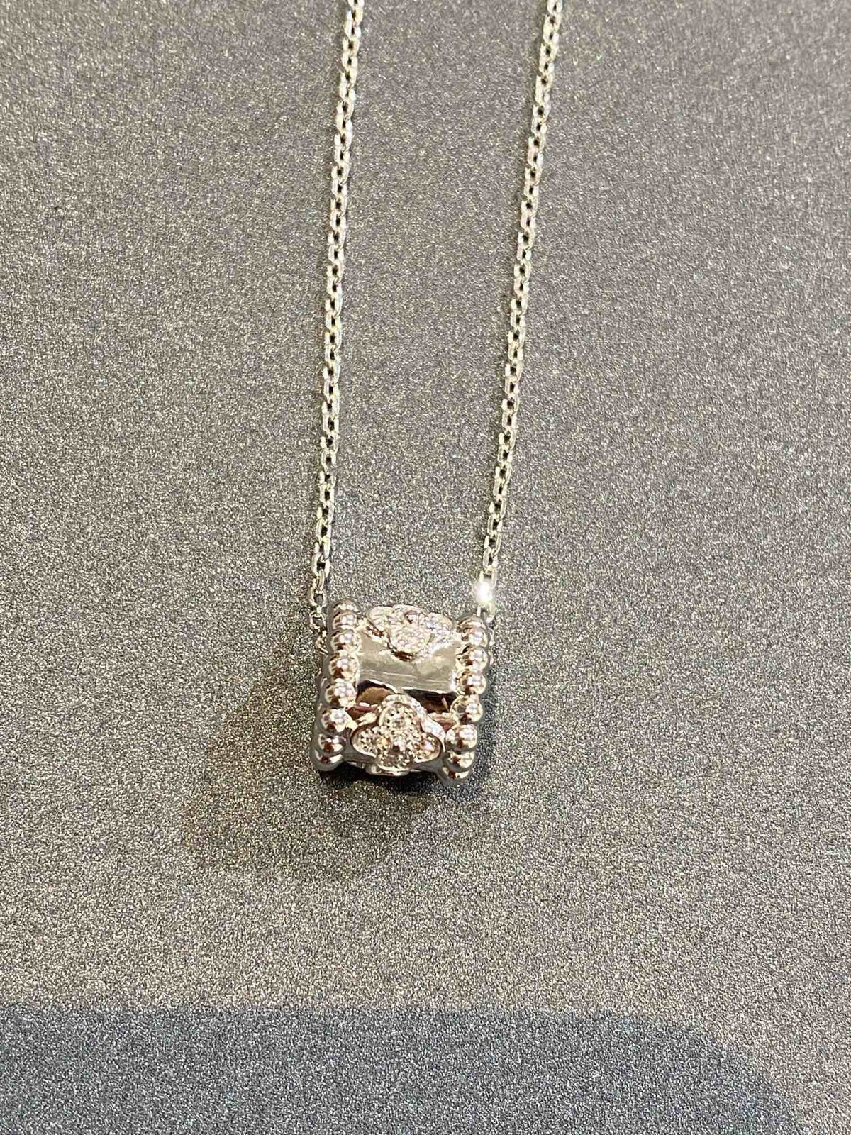 [Avelora Jewelry ]PERLEE PEDANT SIVLER DIAMOND NECKLACE
