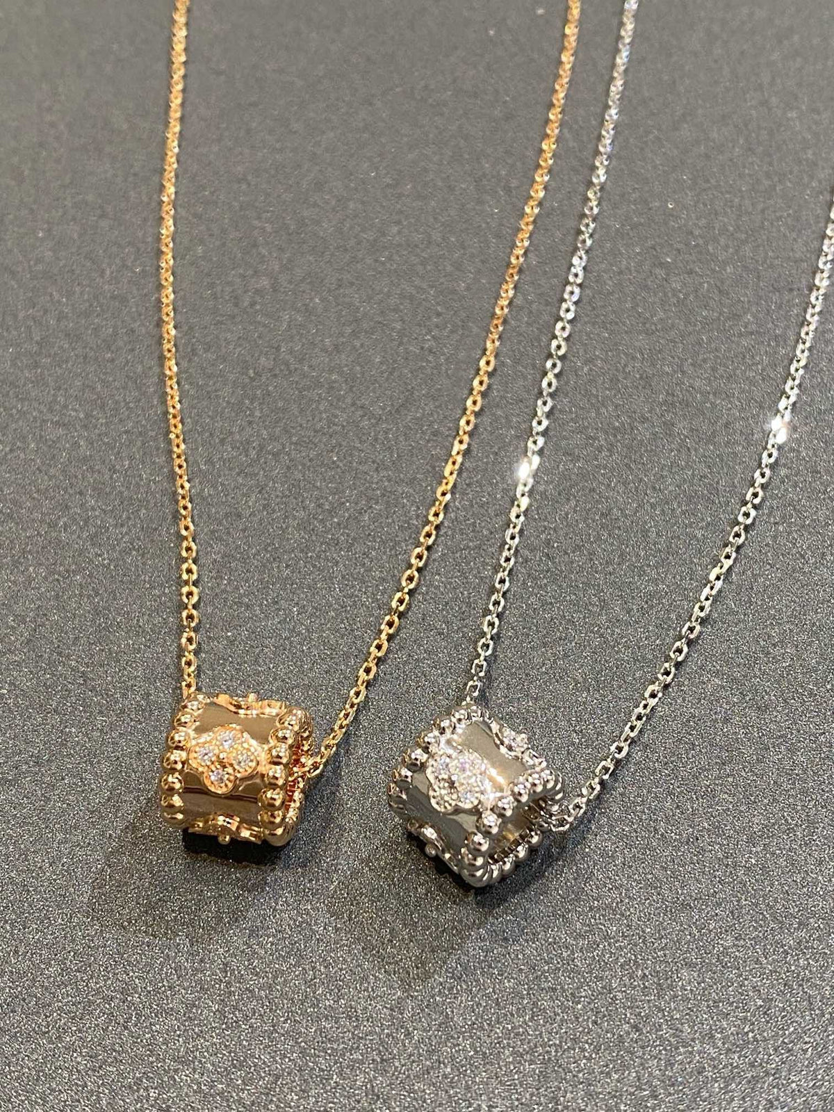 [Avelora Jewelry ]PERLEE PEDANT SIVLER DIAMOND NECKLACE