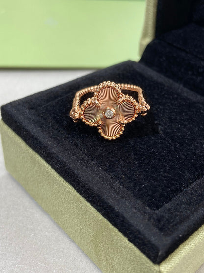 [Avelora]LUCKY CLOVER GOLD REVERSIBLE RING