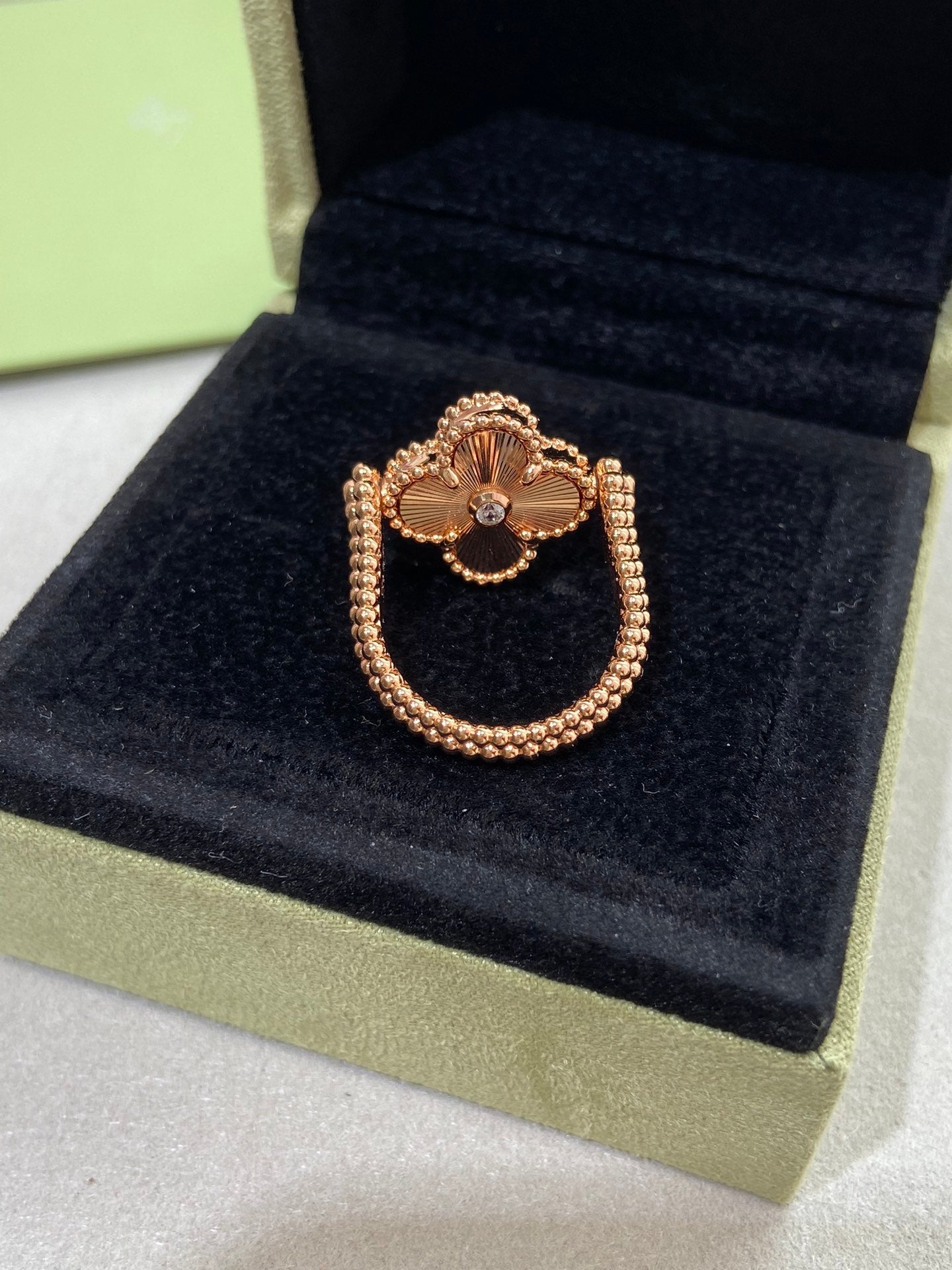 [Avelora]LUCKY CLOVER ROSE GOLD REVERSIBLE RING