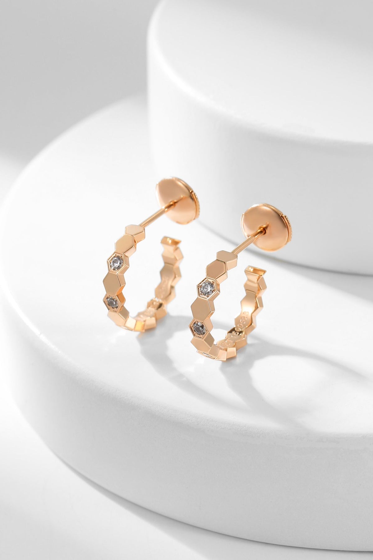 [Avelora Jewelry ]BEE LOVE DIAMOND HOOP EARRINGS