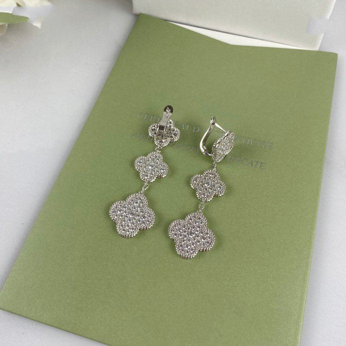 [Avelora Jewelry ]CLOVER 3 MOTIF DIAMOND SILVER DROP EARRINGS