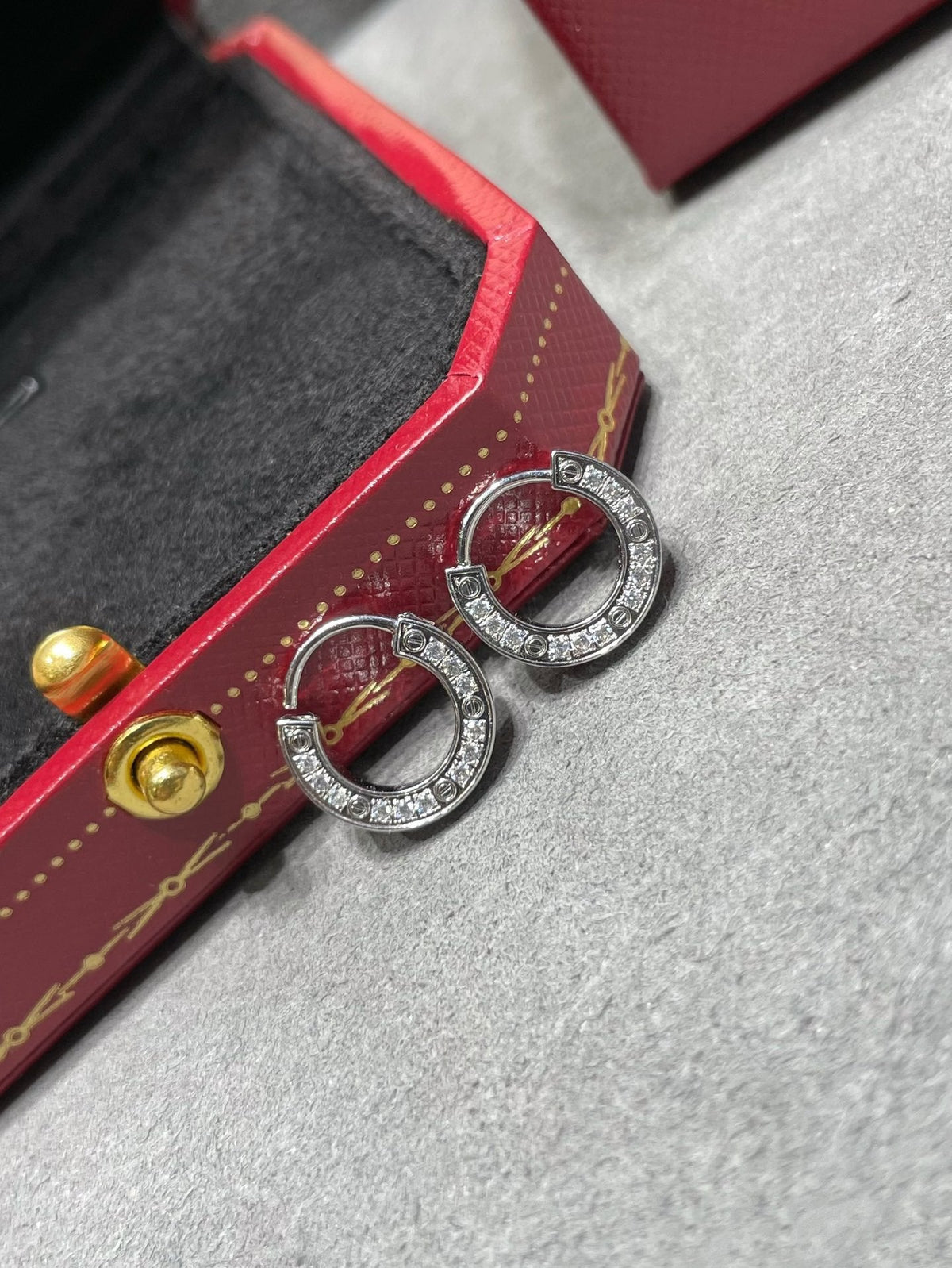 [Avelora Jewelry ]LOVE DIAMOND EARRINGS