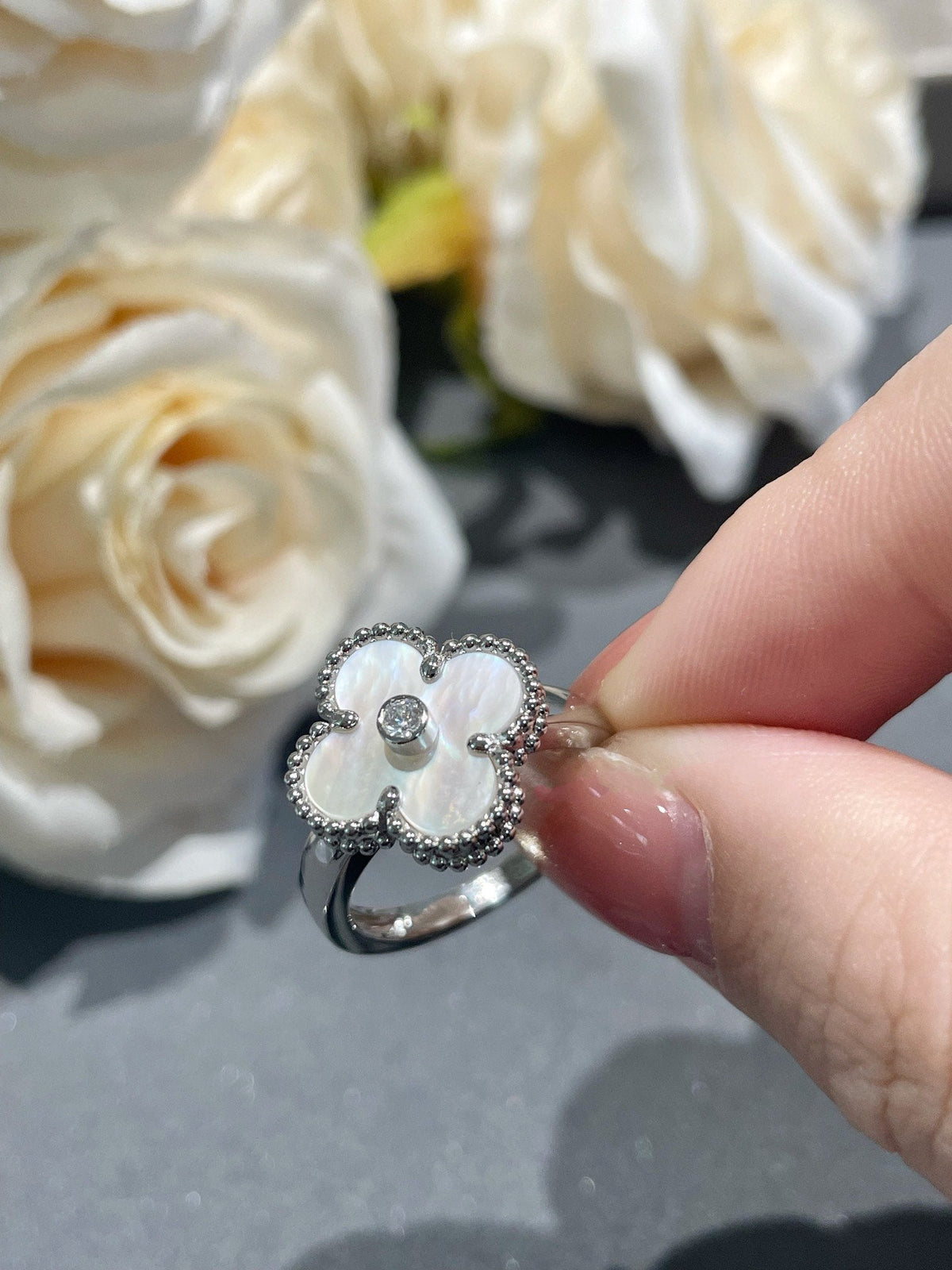 [Avelora Jewelry ]CLOVER SILVER MOP DIAMOND RING