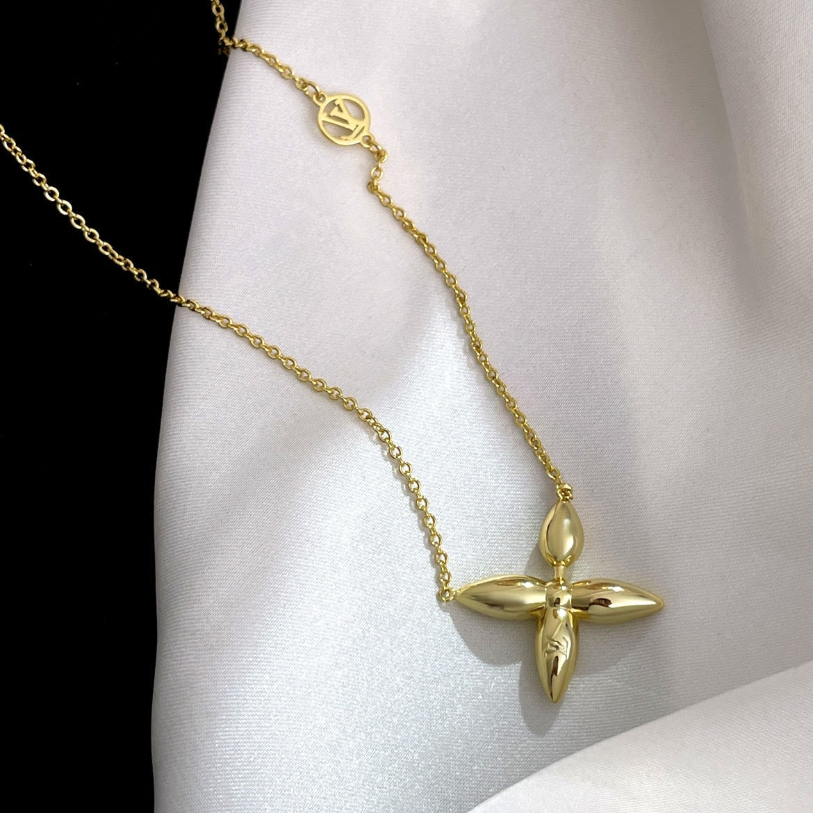 [Avelora]LOUISETTE GOLD NECKLACE