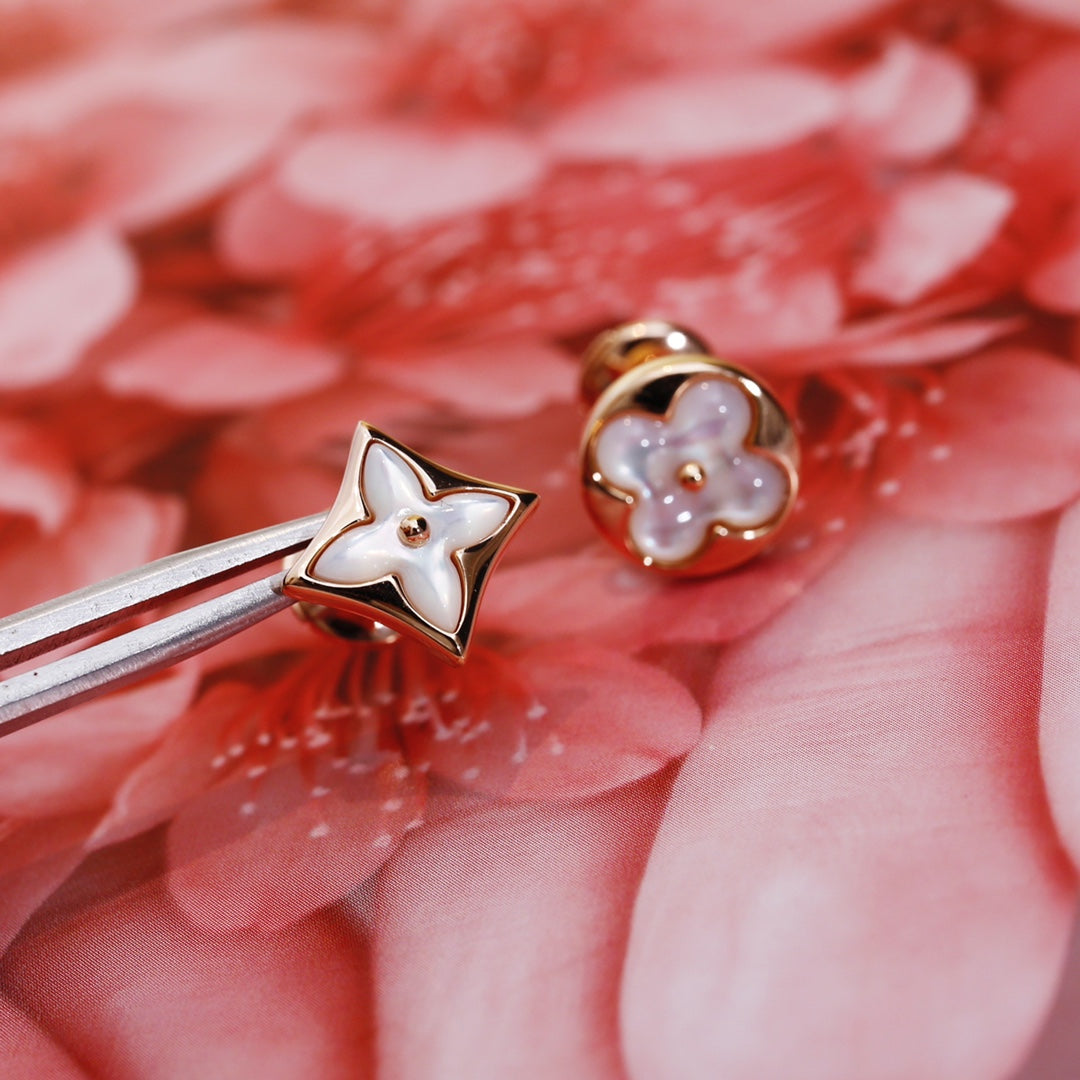 [Avelora Jewelry ]STAR AND SUN PINK GOLD MOP STUD EARRINGS