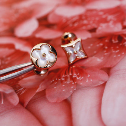 [Avelora]STAR AND SUN ROSE GOLD MOP STUD EARRINGS