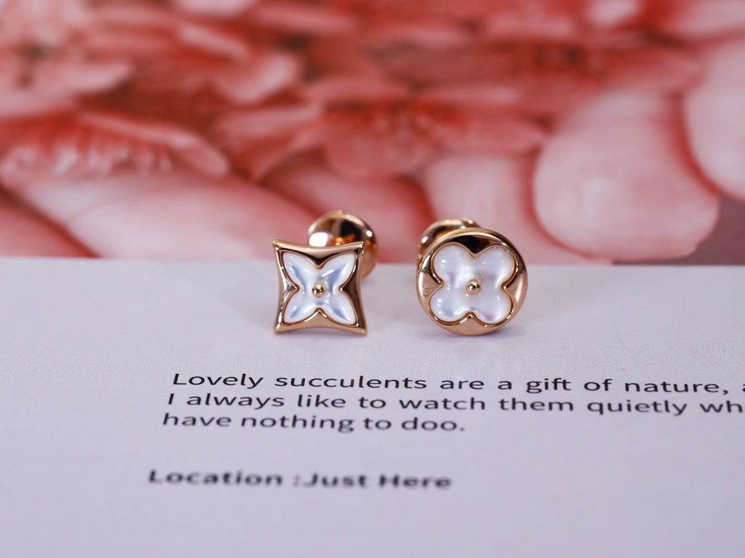 [Avelora]STAR AND SUN ROSE GOLD MOP STUD EARRINGS
