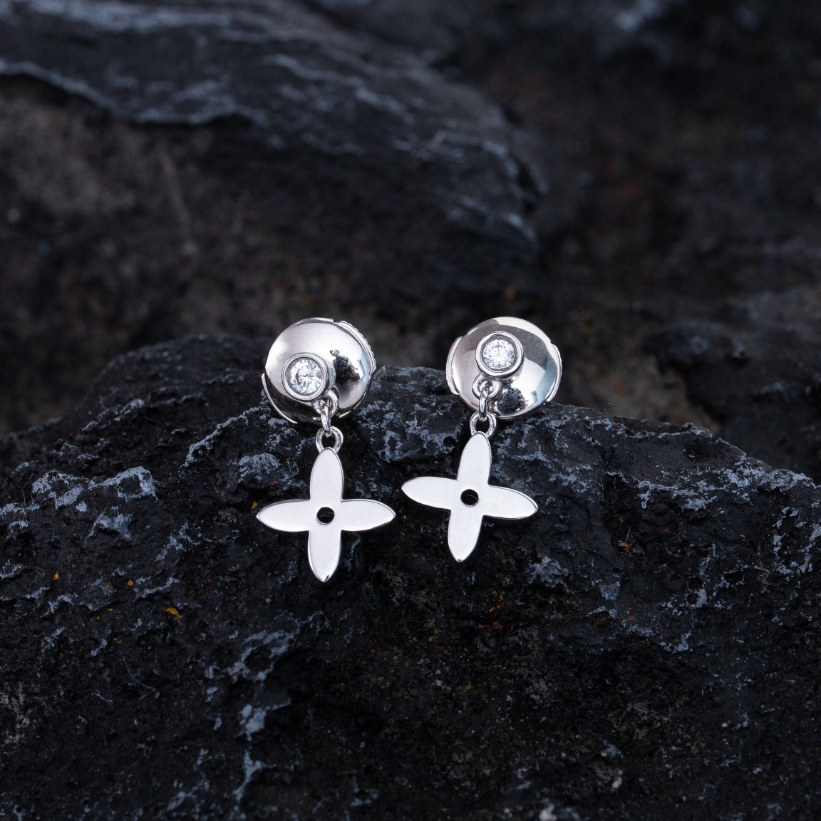 [Avelora Jewelry ]VIDYLLE SILVER DIAMOND MINI DROP EARRINGS