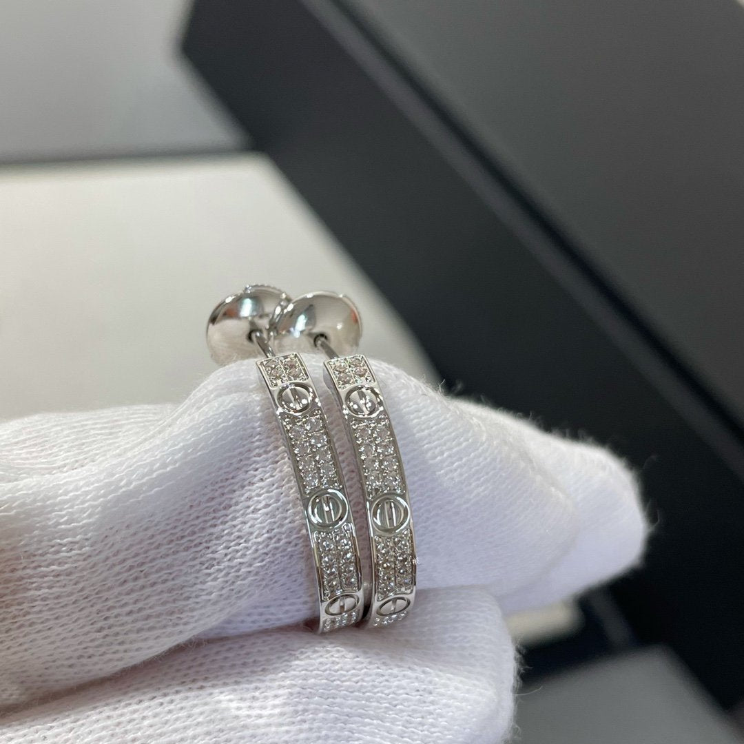[Avelora Jewelry ]LOVE DIAMOND SILVER HOOP EARRINGS