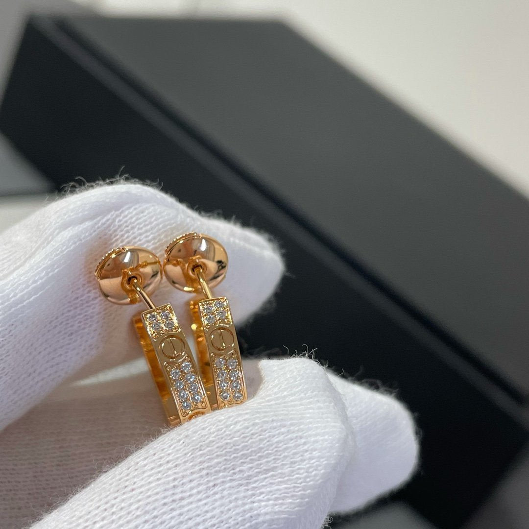 [Avelora Jewelry ]LOVE DIAMOND PINK GOLD HOOP EARRINGS
