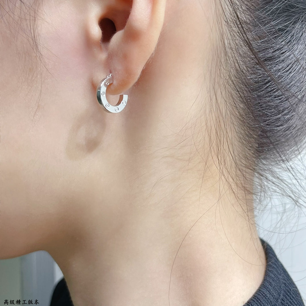 [Avelora Jewelry ]LOVE MINI EARRINGS