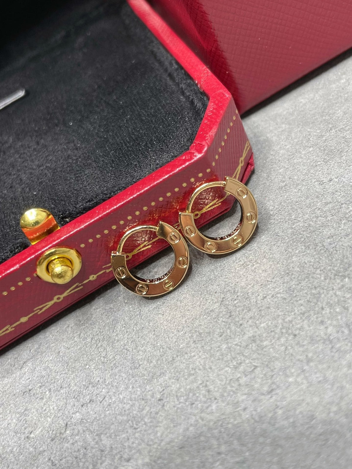 [Avelora Jewelry ]LOVE MINI EARRINGS