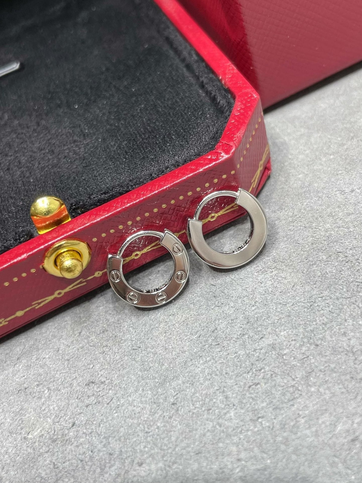 [Avelora Jewelry ]LOVE MINI EARRINGS
