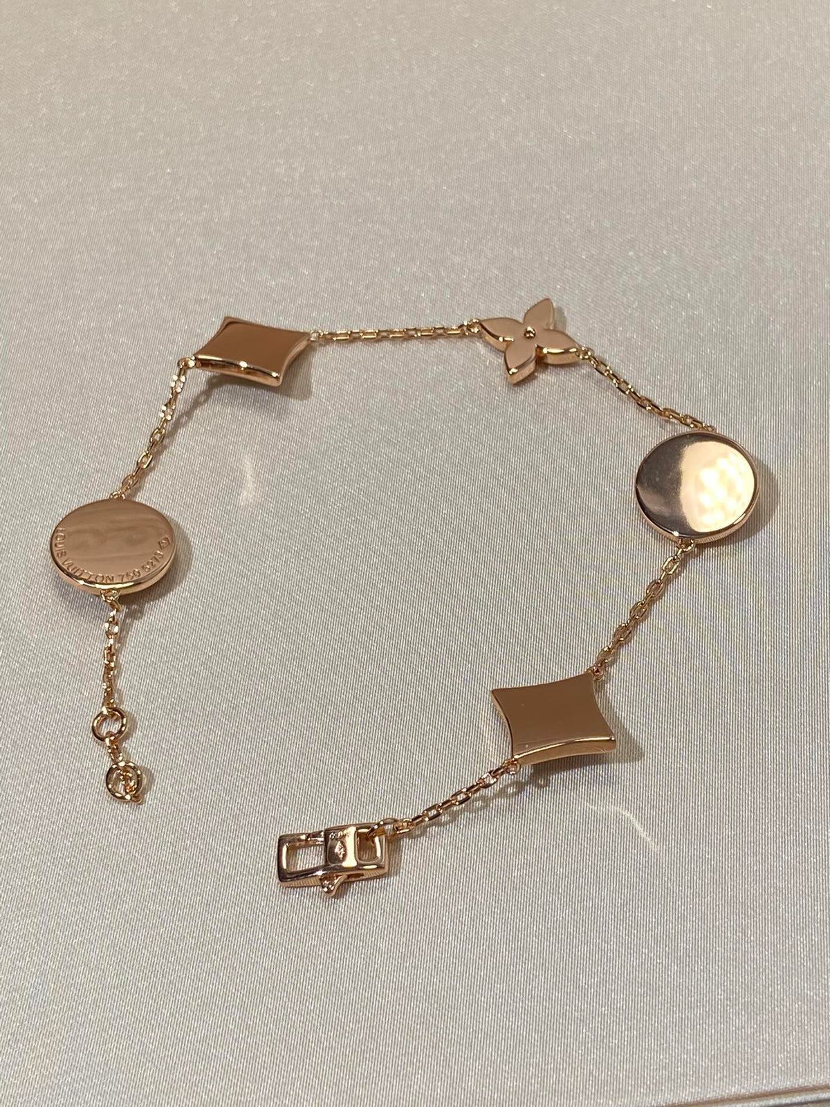 [Avelora Jewelry ]STAR AND SUN 5 MOTIF MOP PINK GOLD BRACELET