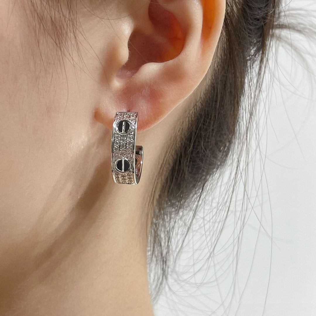 [Avelora Jewelry ]LOVE CERAMIC DIAMOND PAVED SILVER EARRINGS