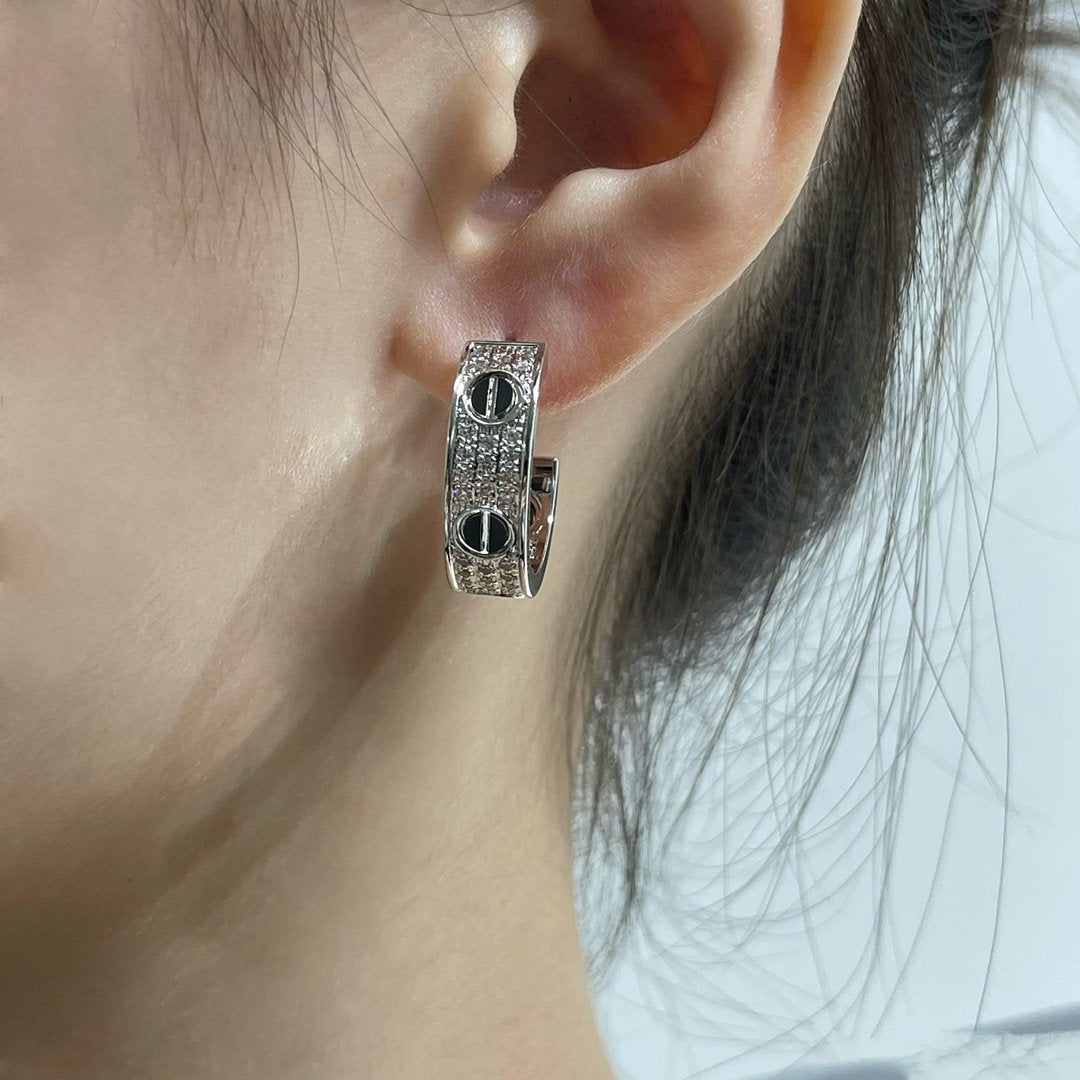 [Avelora Jewelry ]LOVE CERAMIC DIAMOND PAVED SILVER EARRINGS