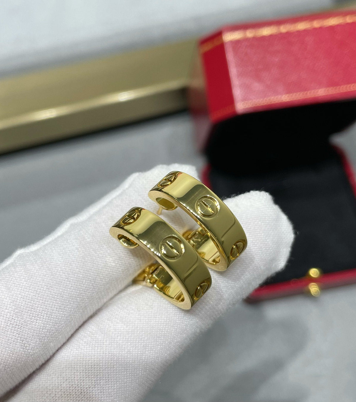 [Avelora Jewelry ]LOVE 5.5MM EARRINGS
