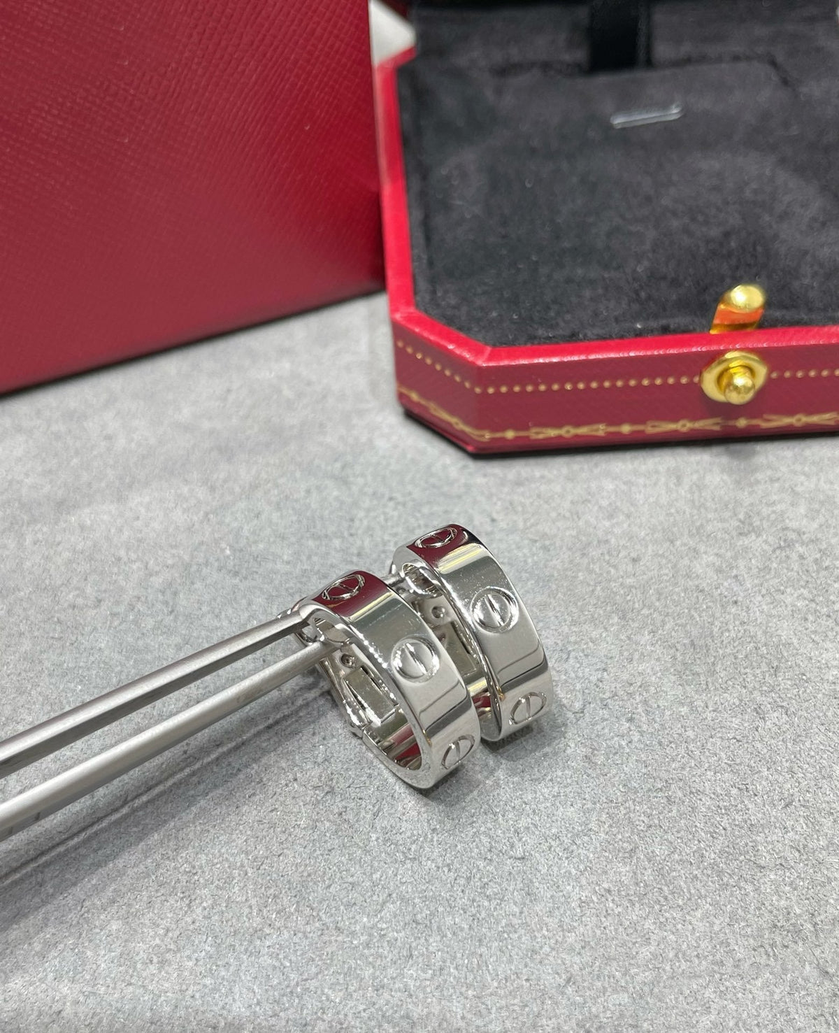 [Avelora Jewelry ]LOVE 5.5MM EARRINGS