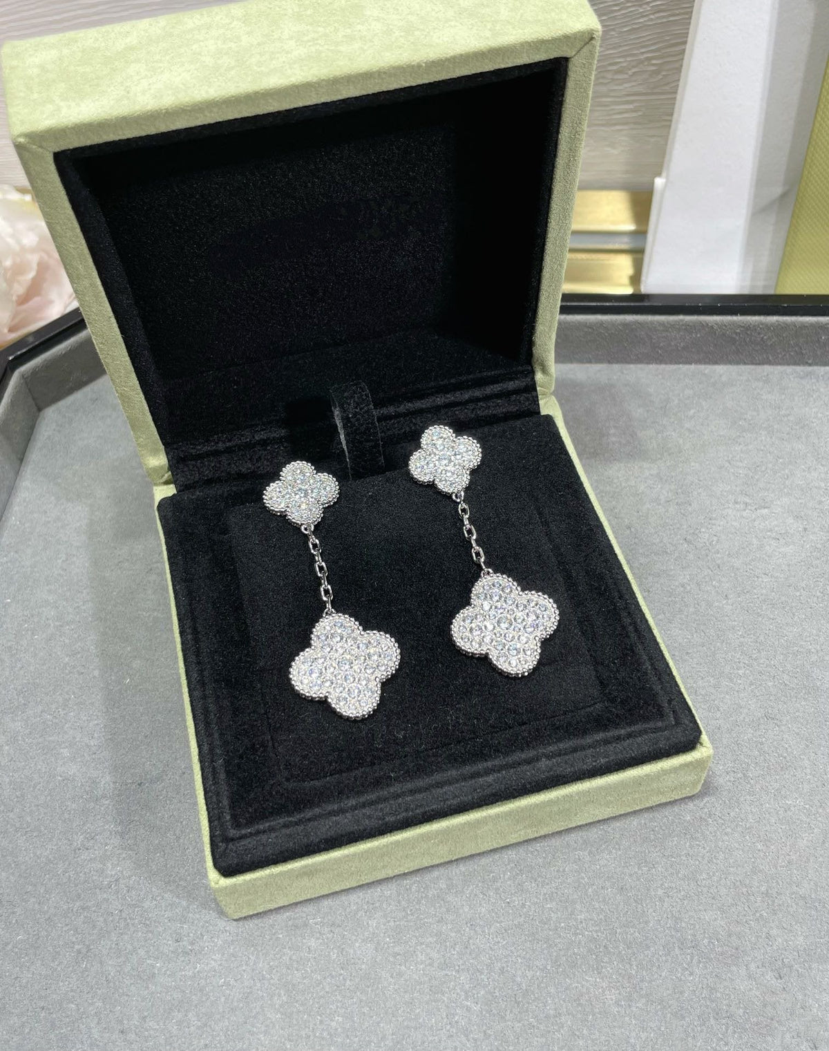 [Avelora Jewelry ]CLOVER 2 MOTIFS DIAMOND PAVED SILVER EARRINGS