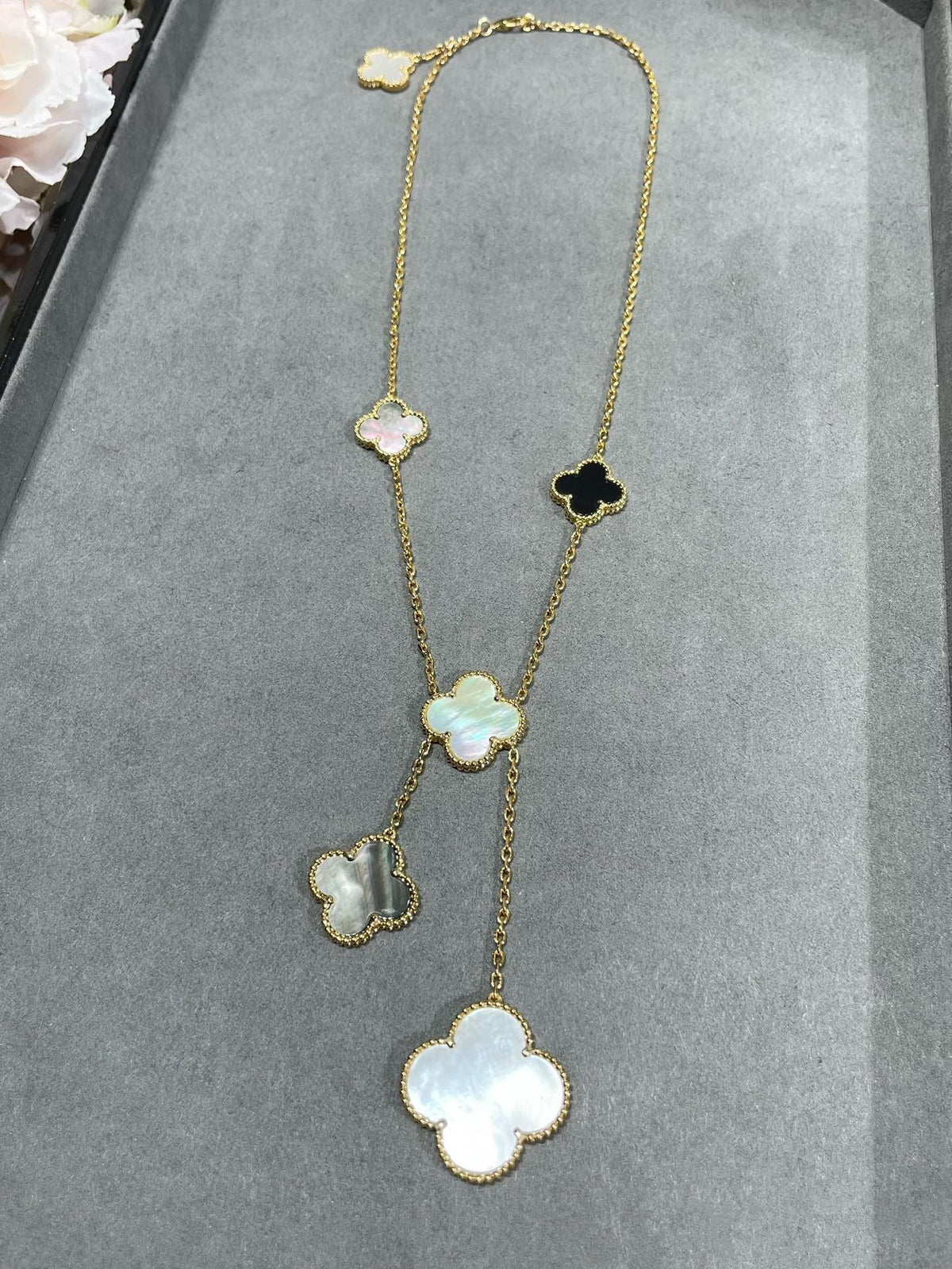[Avelora Jewelry ]CLOVER 6 MOTIF MOP ONYX GOLD NECKLACE