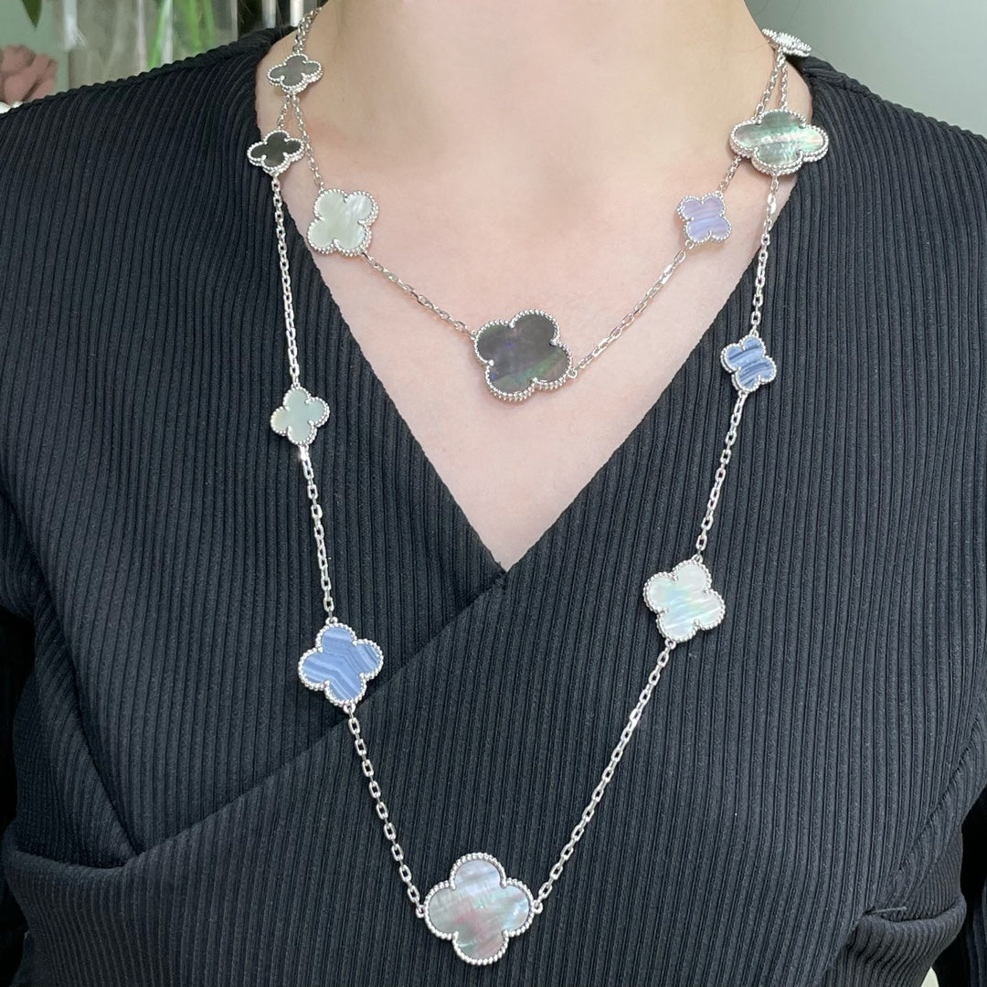 [Avelora Jewelry ]CLOVER 16 MOTIF CHALCEDONY MOP SILVER NECKLACE