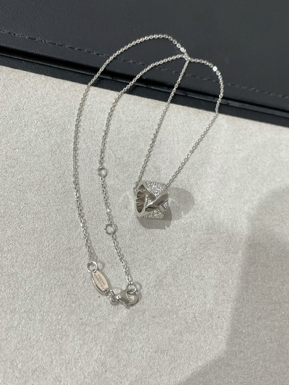 [Avelora Jewelry ]LIENS EVIDENCE DIAMOND PAVED NECKLACE