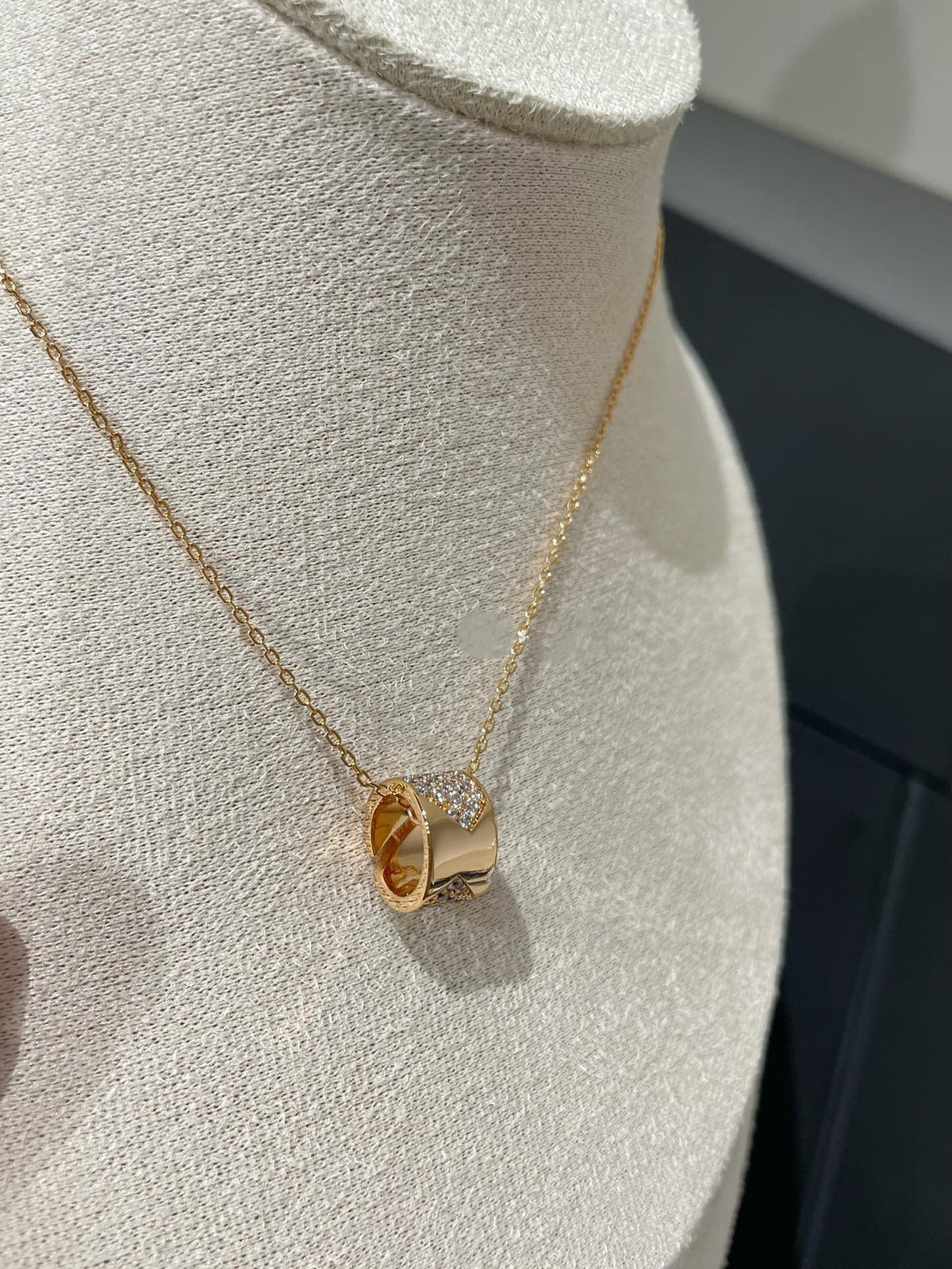 [Avelora Jewelry ]LIENS EVIDENCE DIAMOND PAVED NECKLACE
