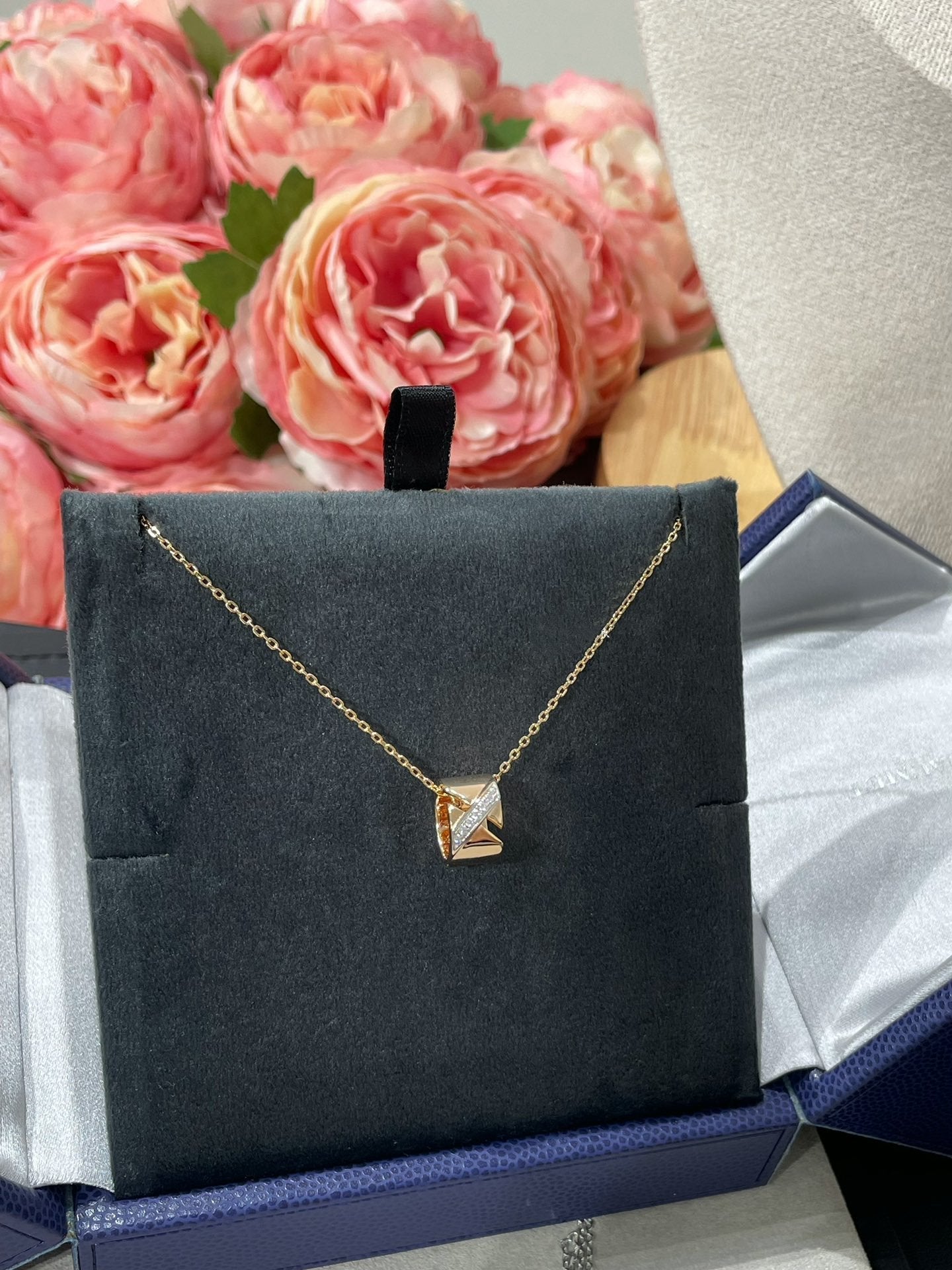 [Avelora]LIENS EVIDENCE DIAMOND NECKLACE