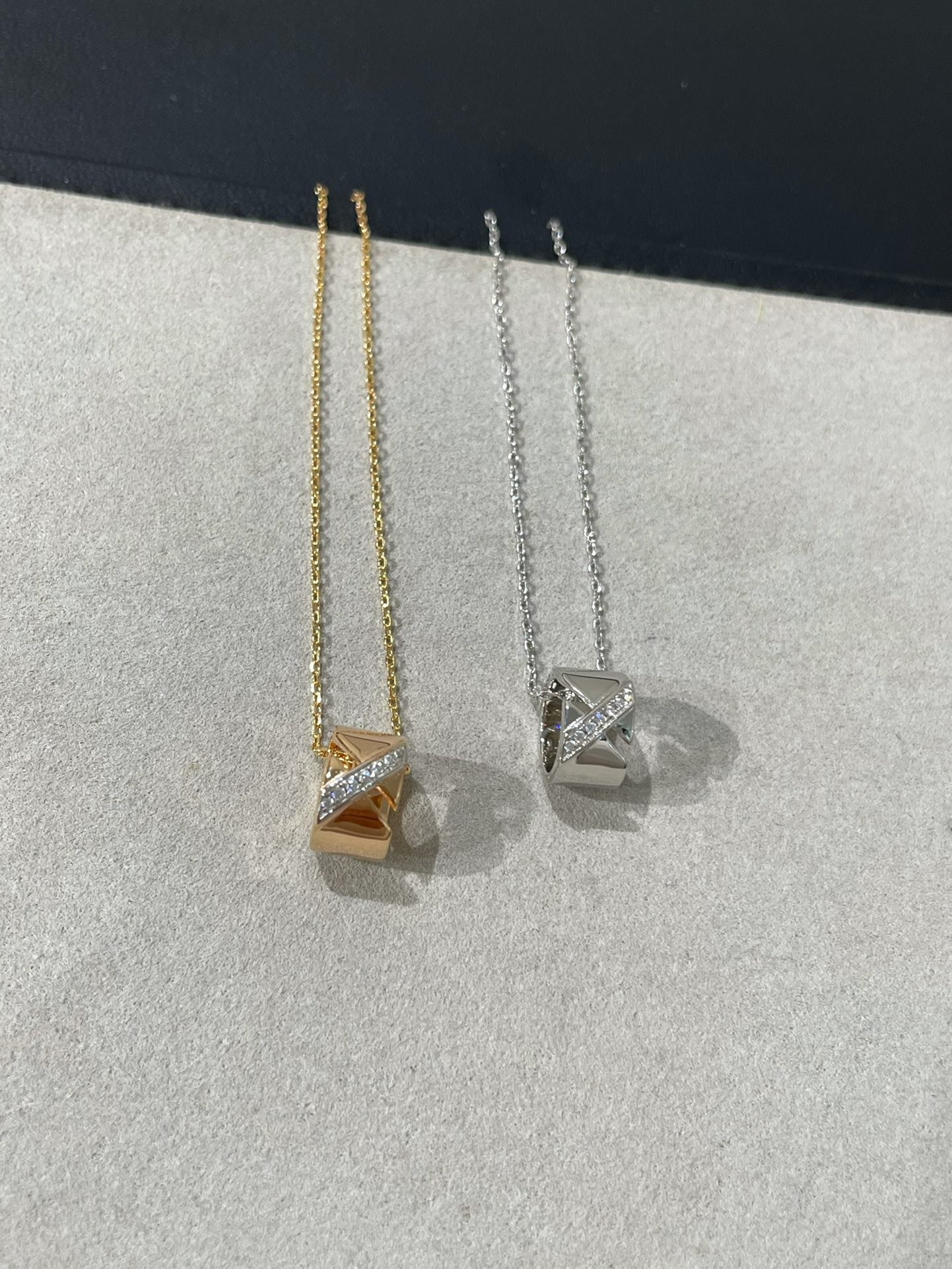 [Avelora]LIENS EVIDENCE DIAMOND NECKLACE