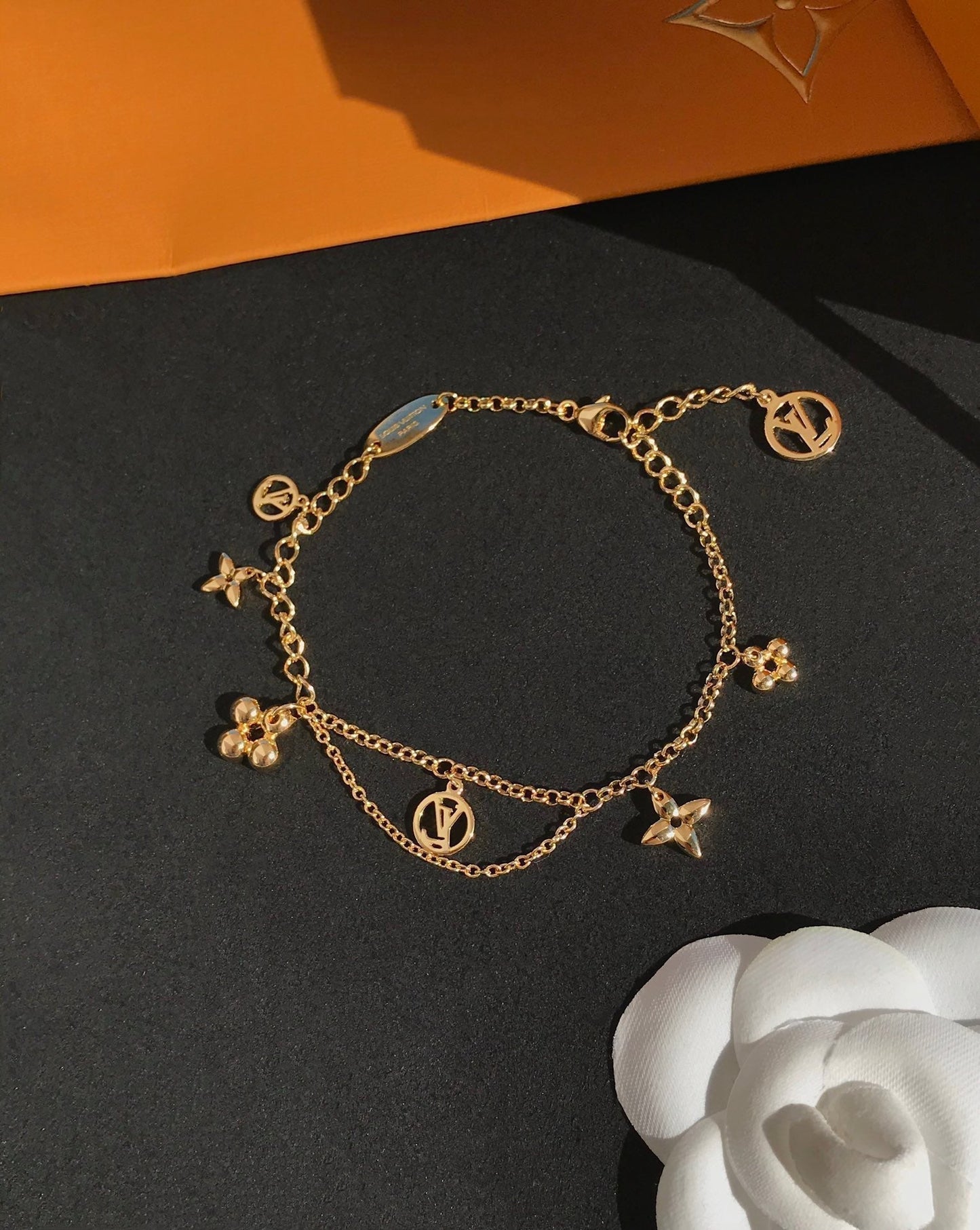 [Avelora]BLOOMING ROSE GOLD MOP BRACELET