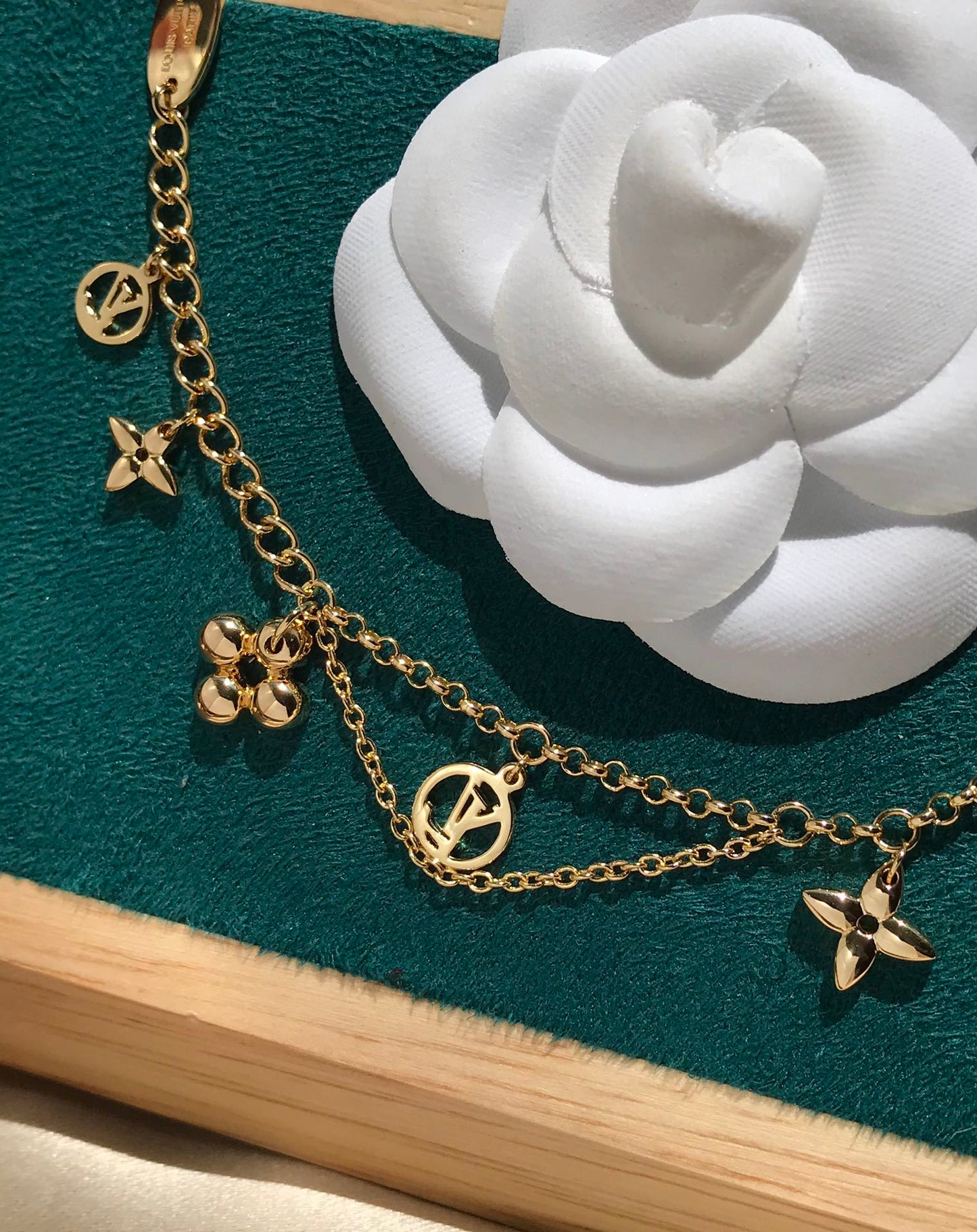 [Avelora]BLOOMING ROSE GOLD MOP BRACELET